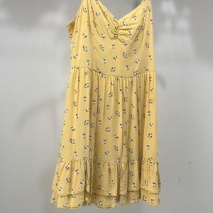 brand hollister, color yellow with green & white flowers